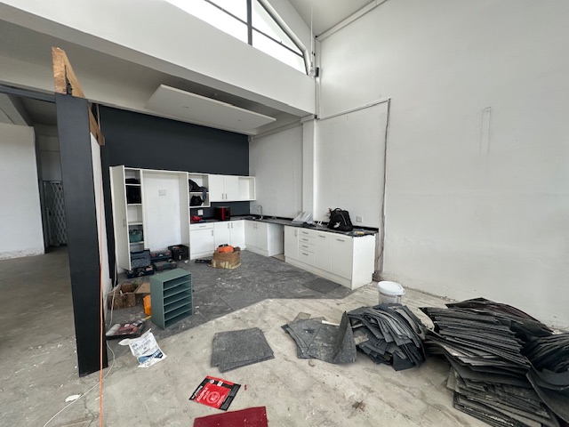 To Let commercial Property for Rent in Maitland Western Cape